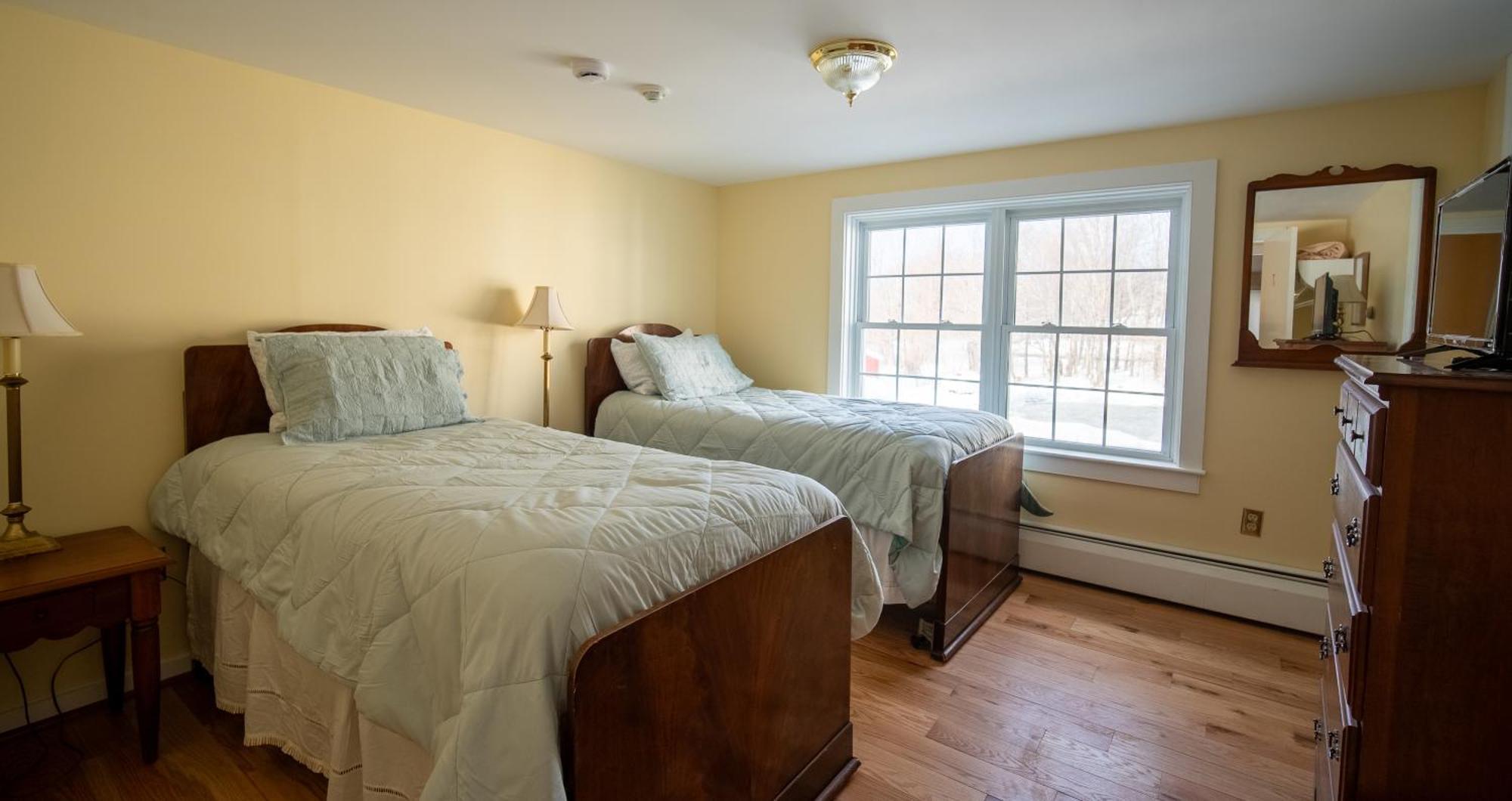 Cooper Hill Inn East Dover