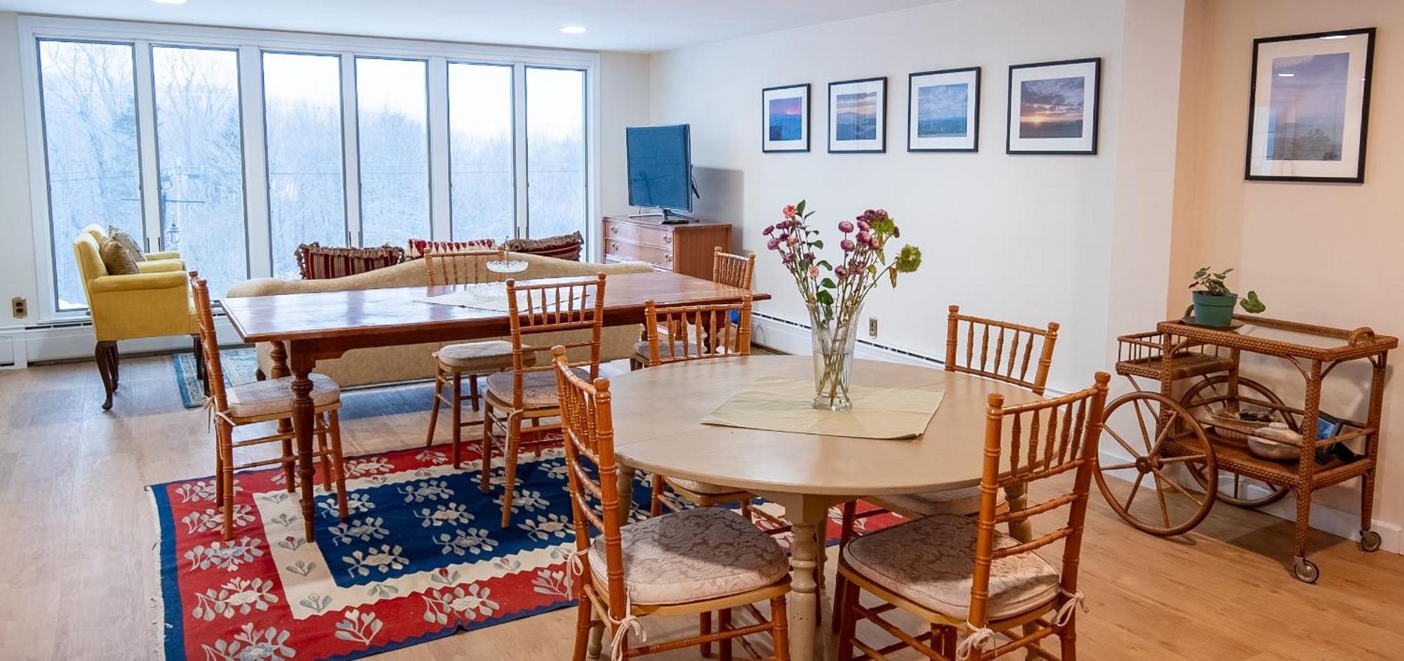 Inn Cooper Hill East Dover